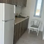 Ene's Mykonos Klouvas