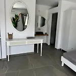 Ene's Mykonos Daire *